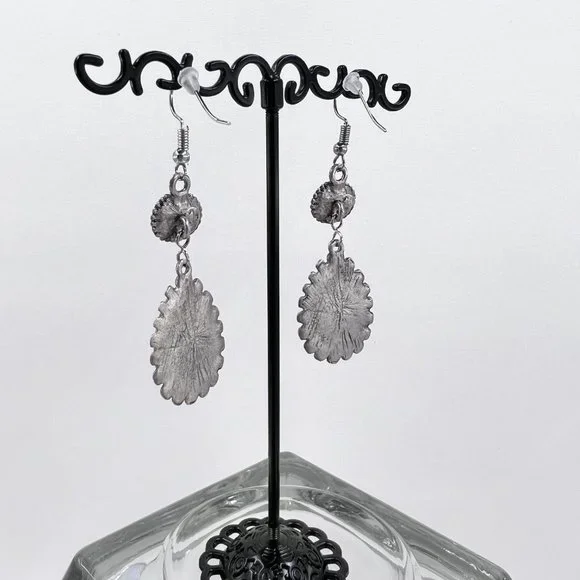 New / Hand Crafted - Southwestern Vibes Turquoise & Dark Red Dangle Earrings - Picture 4 of 6